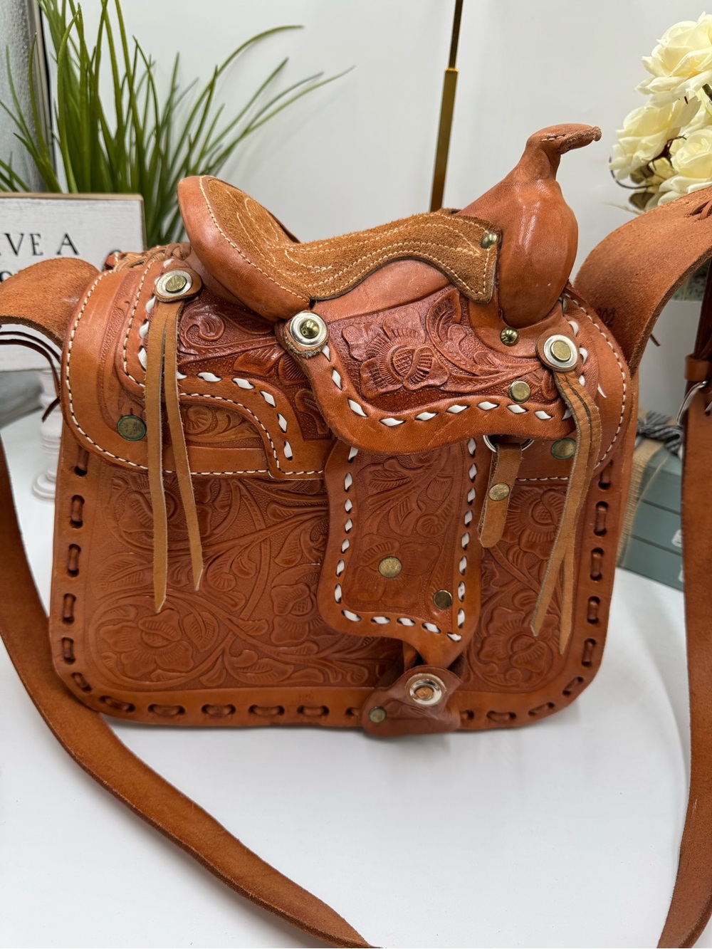 Vintage Rare Hand Tooled Leather Miniature Saddle Crossbody Bag Mod 802 Mexico - Picture 5 of 15